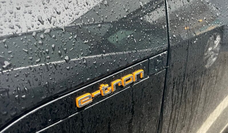 Audi e-tron 55 S-line Sportback quattro full