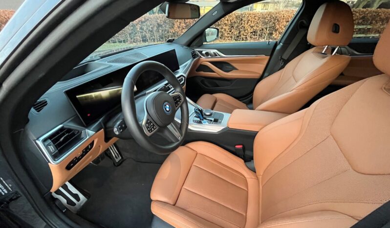 BMW i4  eDrive40 M-Sport full